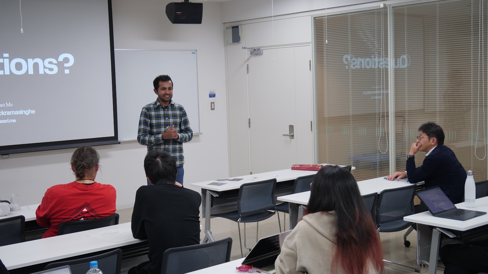 Presentation and discussion at the Interactive Content Design Lab, RIEC, Tohoku University